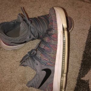 Men’s Nike KD 10; Size 10 Multicolor